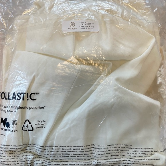 Alamour The Label Kamelya Gown - Picture 6 of 8